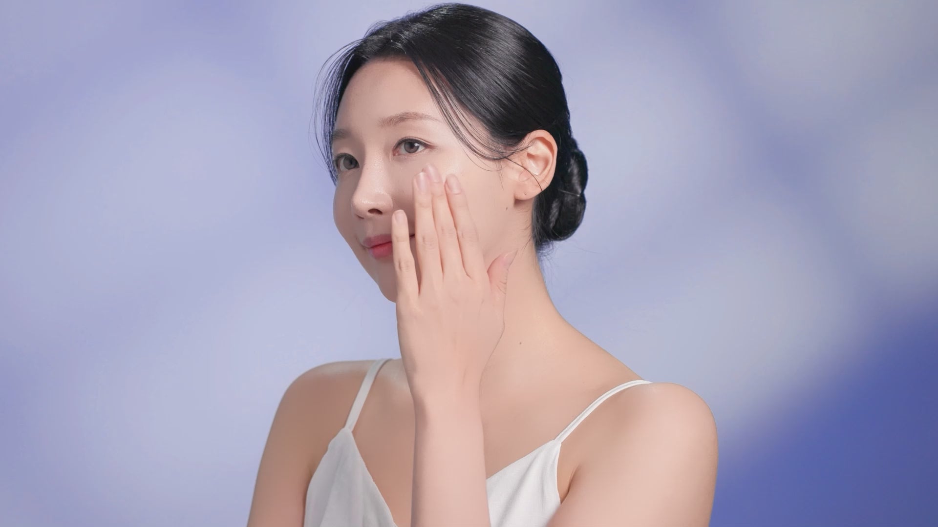 Load video: MARINABI Repair Eye Cream 30ml